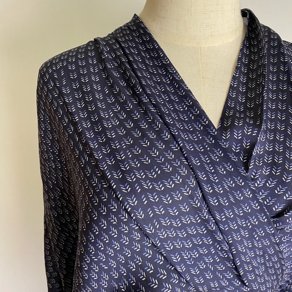 Aritzia BABATON Silk Draped V-Neck Dress Blue XS - Picture 6 of 10